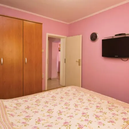 Amazing In Tribalj W/ Outdoor Swimming Pool, Wifi And 3 Bedrooms Vikendica