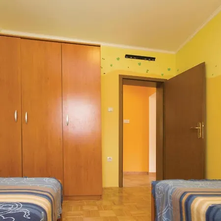 Vikendica Amazing In Tribalj W/ Outdoor Swimming Pool, Wifi And 3 Bedrooms *