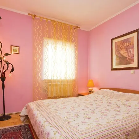 Amazing In Tribalj W/ Outdoor Swimming Pool, Wifi And 3 Bedrooms * Tribalj (Primorsko-Goranska)