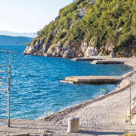 Amazing In Tribalj W/ Outdoor Swimming Pool, Wifi And 3 Bedrooms * Tribalj (Primorsko-Goranska)